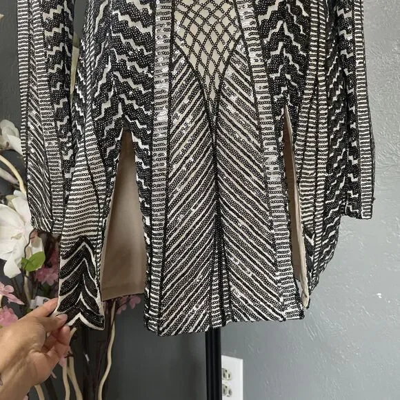 Fashion Nova Diva Sequin Mini Dress X-Large Plunge V-Neck Beige Black Slits Sexy - Picture 4 of 12